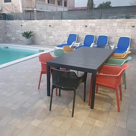 Villa Sara - Pool And Near Nin