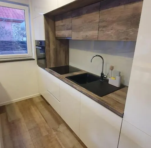 Sara - Pool And Near *